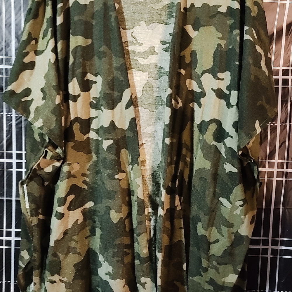 Light cardigans - Picture 3 of 3